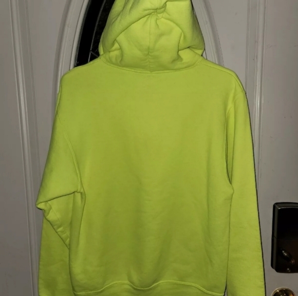 EUC Jerzees Small  Yes, I Am A Girl...Volleyball is my Game Hoodie - Picture 5 of 8